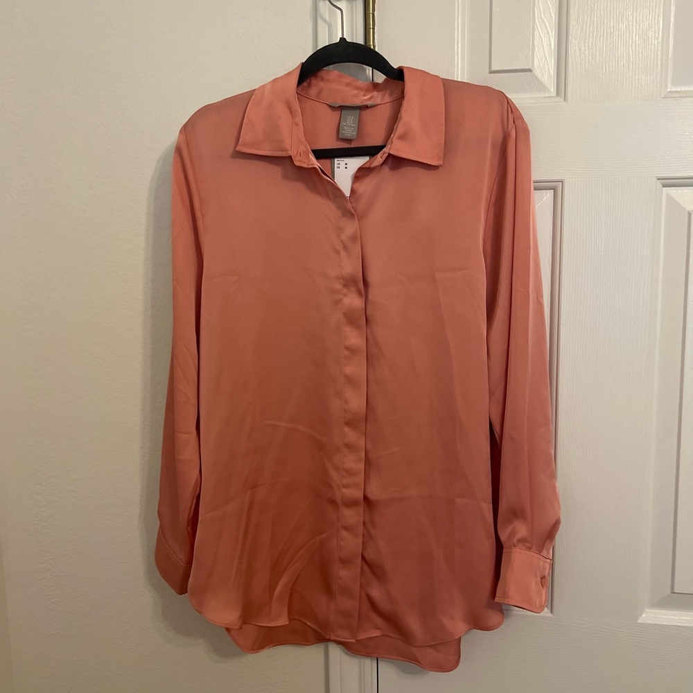 New w/ tags H&M satin button down blouse!